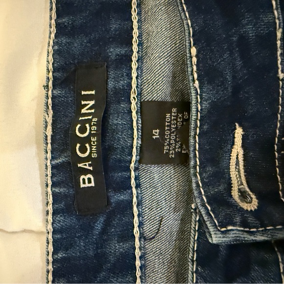 Baccini Blue Cropped Jeans with Eyelet Detailing - Picture 6 of 6